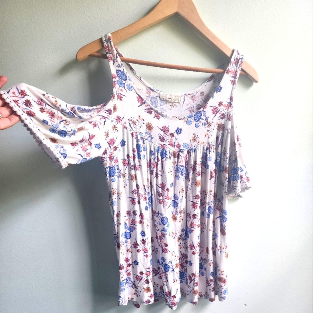 Floral cold shoulder shirt boho chic